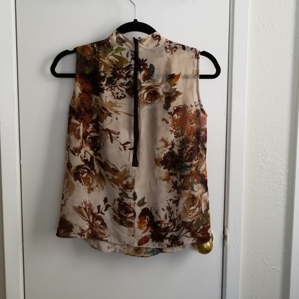 Jones New York Mock Neck Ruffle Floral Shell Top - Picture 2 of 2